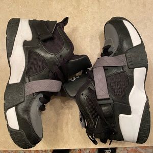Nike air raid